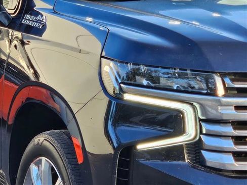 Used 2023 Chevrolet Tahoe High Country RWD image 4