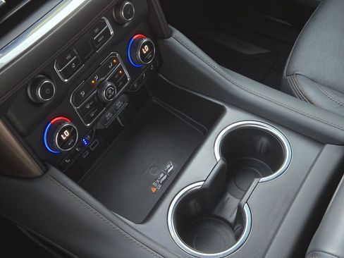 Used 2022 Chevrolet Tahoe High Country image 23