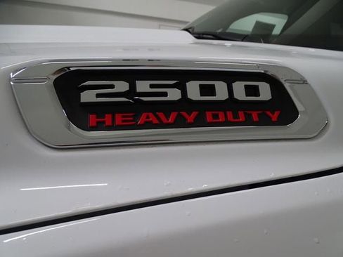 Certified 2025 RAM 2500 Big Horn AWD/4WD image 24