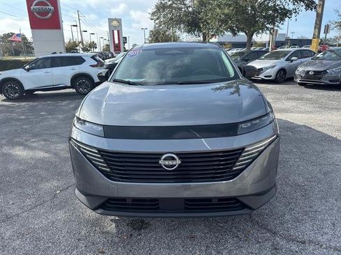 Certified 2025 Nissan Murano SV image 3