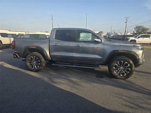 New 2026 GMC Canyon Denali image 4