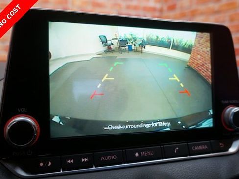 Used 2022 Nissan Sentra SV image 16