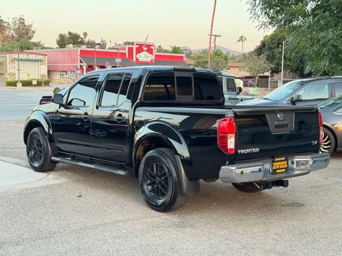 Used 2014 Nissan Frontier SV w/ SV Value Truck Package RWD image 34