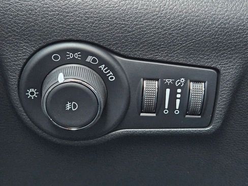 New 2026 Jeep Compass Limited w/ Sun, Sound & Navigation Group image 19