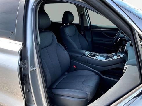 Used 2023 Hyundai Santa Fe SE w/ Cargo Package image 7