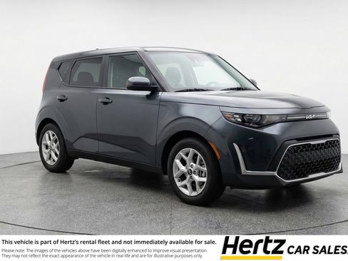 Used 2025 Kia Soul LX w/ LX Technology Package FWD image 1