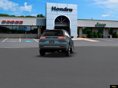 New 2026 Jeep Grand Cherokee Limited image 14