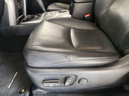 Used 2022 Toyota 4Runner Limited RWD image 32