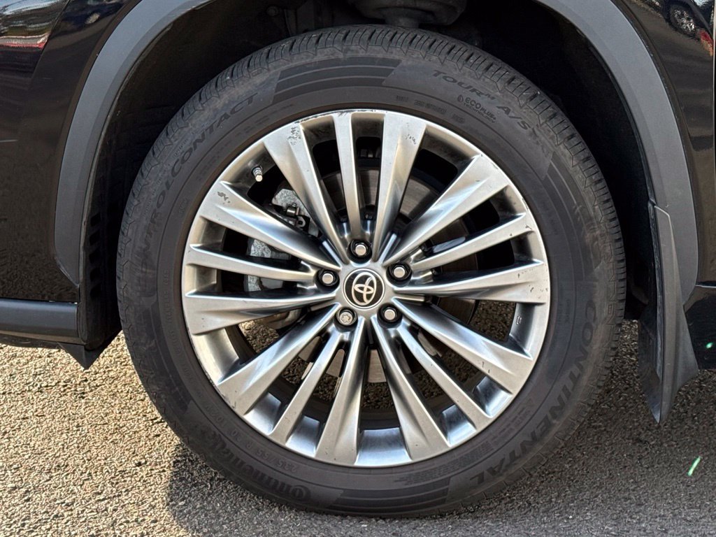 Used 2020 Toyota Highlander Limited AWD/4WD image 9
