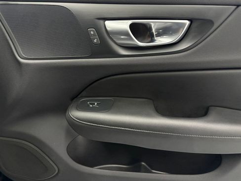 Used 2025 Volvo S60 B5 Plus image 20