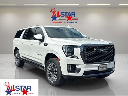 Used 2023 GMC Yukon XL Denali Ultimate AWD/4WD image 1