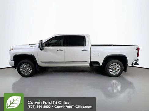 Used 2025 Chevrolet Silverado 2500 High Country w/ Technology Package image 6