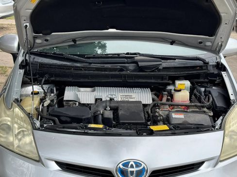 Used 2013 Toyota Prius Two FWD image 11