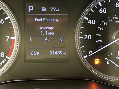 Used 2020 Hyundai Santa Fe SE FWD image 8