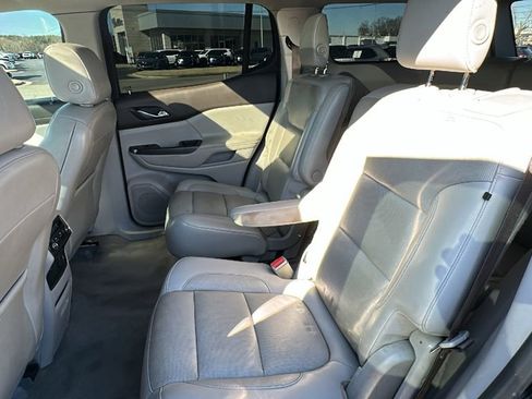 Used 2019 GMC Acadia SLT image 13