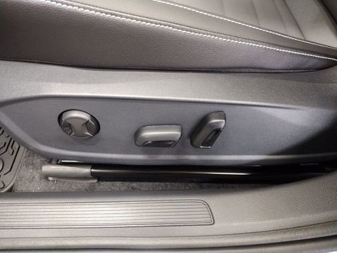 New 2026 Volkswagen Jetta SE image 18