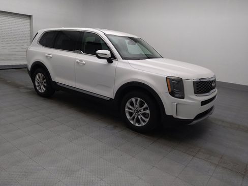 Used 2020 Kia Telluride LX FWD image 11