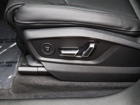 New 2026 Audi Q8 Prestige image 23