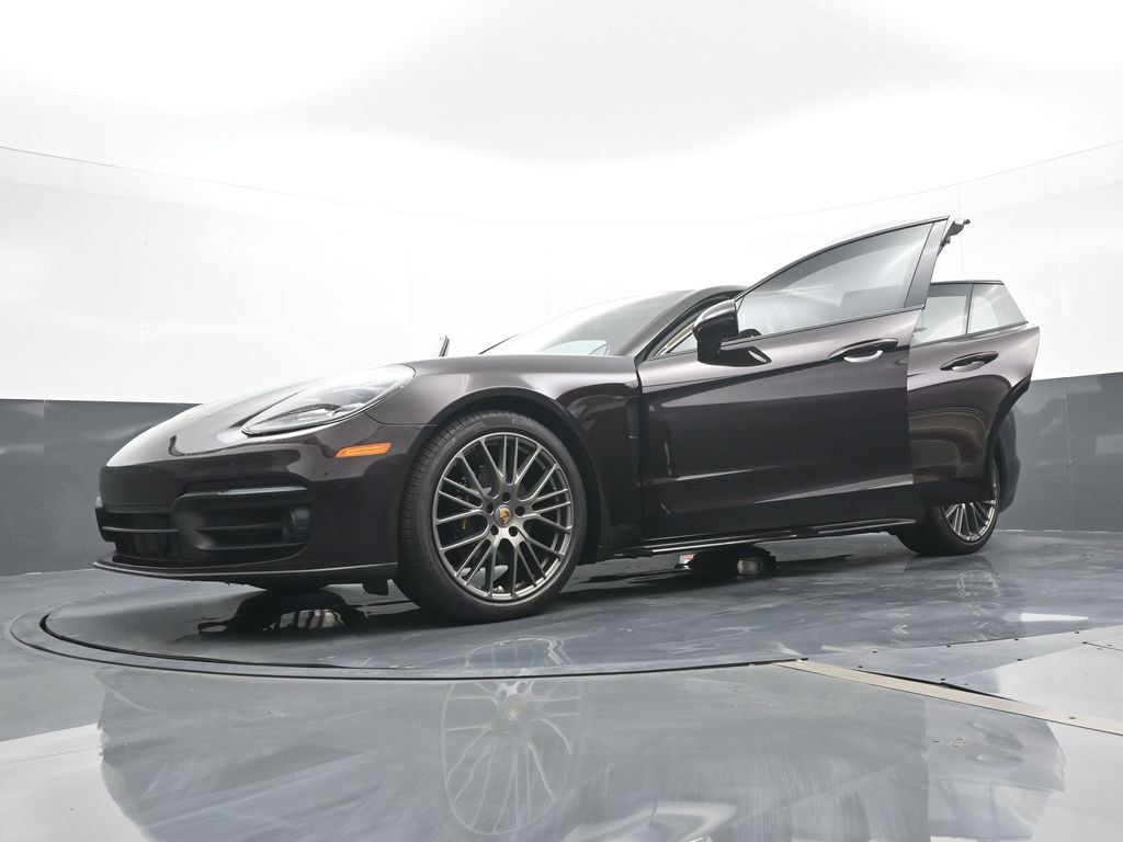 Certified 2023 Porsche Panamera 4 Platinum Edition AWD/4WD image 32