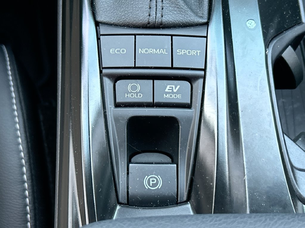 Used 2026 Toyota Camry SE FWD image 33