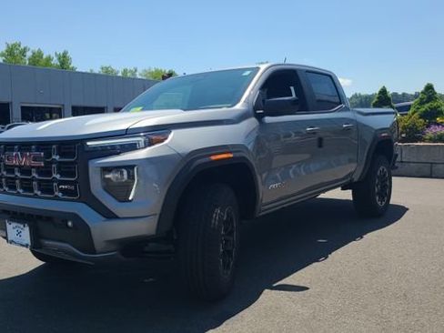New 2026 GMC Canyon AT4 AWD/4WD image 3