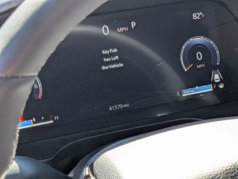 Used 2024 Jeep Grand Cherokee L Limited w/ Luxury Tech Group II image 18