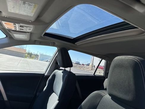 Used 2015 Toyota RAV4 XLE image 11