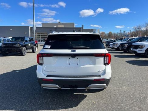 New 2026 Ford Explorer Platinum w/ LUX Leather Package image 4