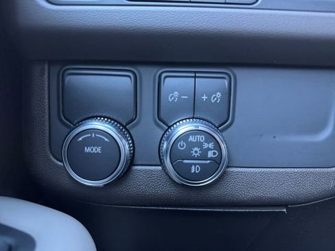 Certified 2023 GMC Yukon SLT image 6