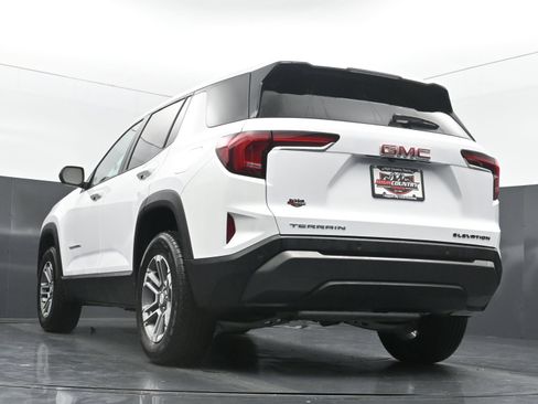 Used 2026 GMC Terrain Elevation FWD image 38