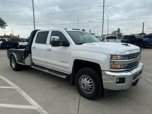 Used 2018 Chevrolet Silverado 3500 LTZ w/ Duramax Plus Package image 4