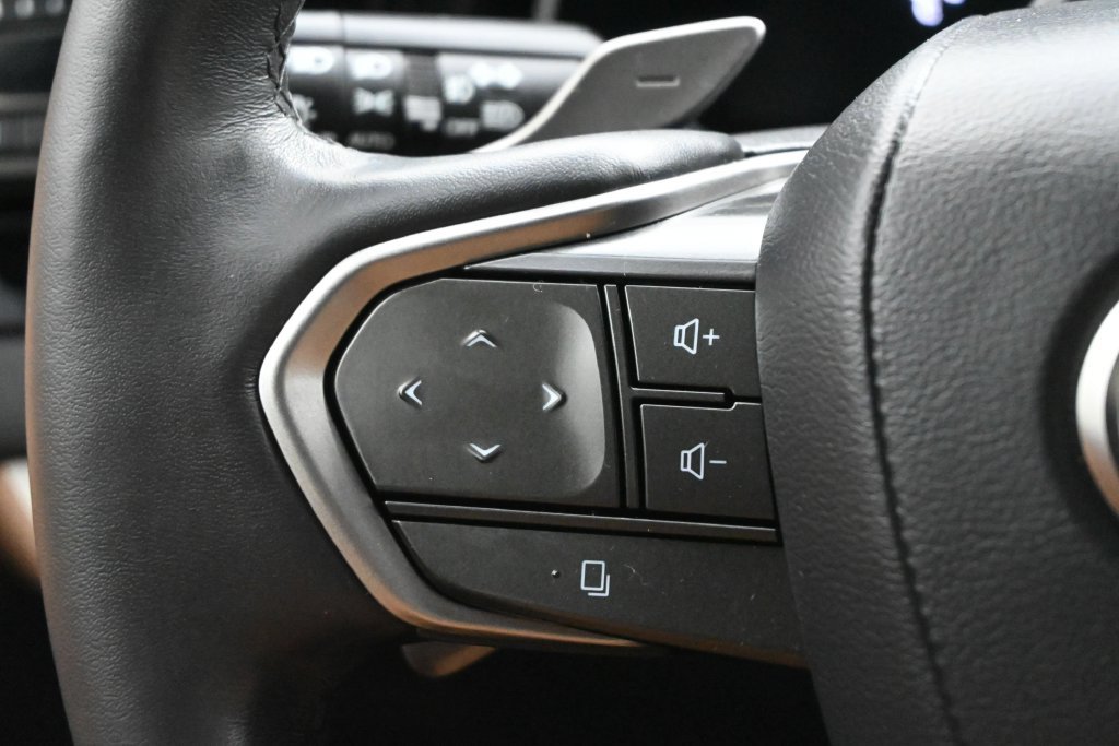 Used 2024 Lexus RX 350 Premium Plus w/ Convenience Package FWD image 7