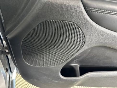 Used 2015 Jeep Grand Cherokee Altitude image 29