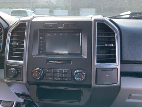 Used 2016 Ford F150 XLT w/ Equipment Group 301A Mid image 10