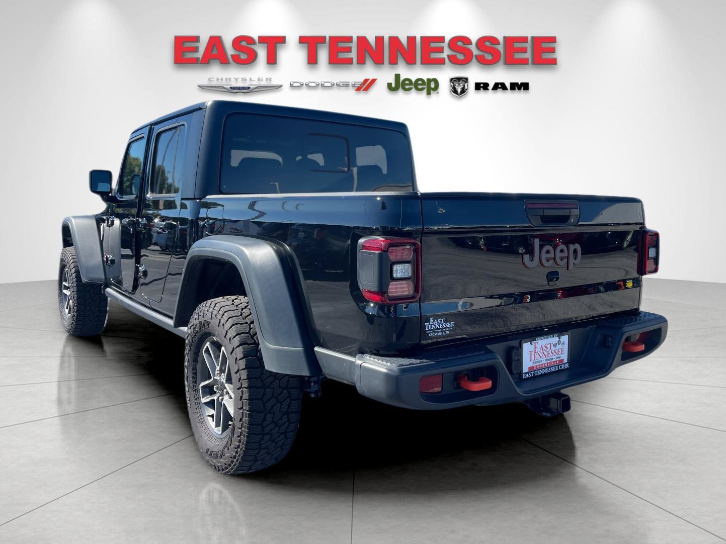Used 2026 Jeep Gladiator Mojave AWD/4WD image 5