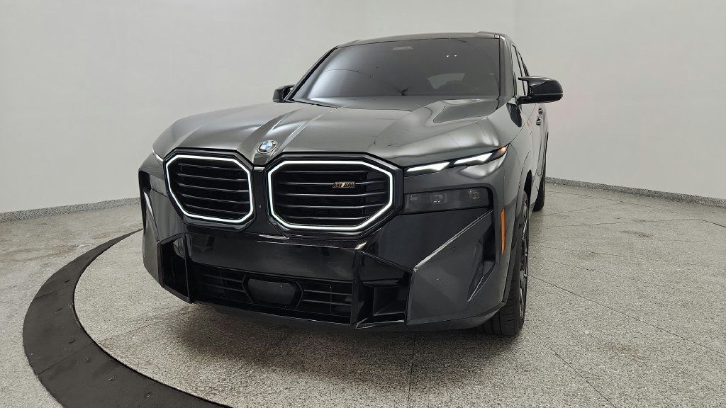 Used 2023 BMW XM AWD/4WD image 10