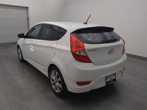 Used 2014 Hyundai Accent SE image 5