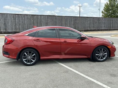 Used 2019 Honda Civic EX image 7