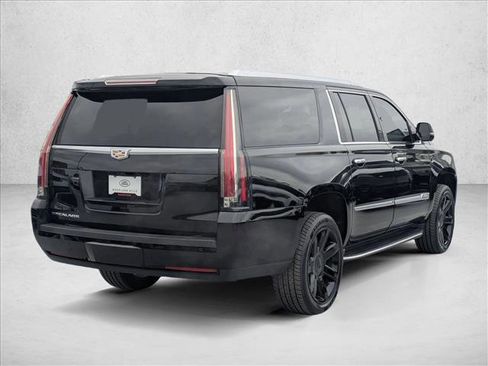 Used 2018 Cadillac Escalade ESV Premium Luxury AWD/4WD image 5