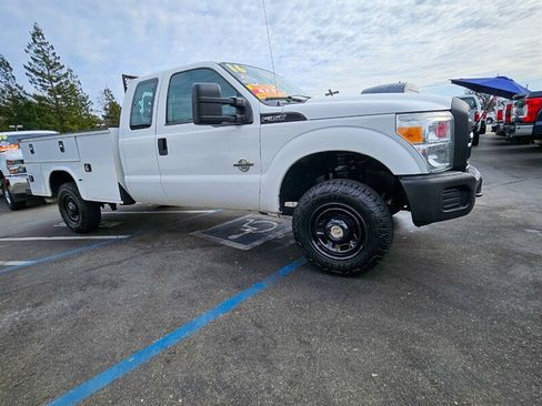 Used 2016 Ford F350 XL w/ Snow Plow Prep Package image 9