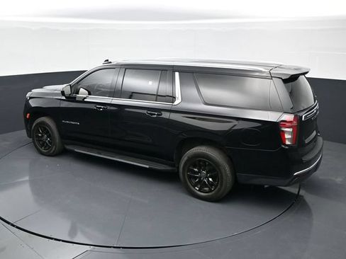Used 2021 Chevrolet Suburban LT AWD/4WD image 46