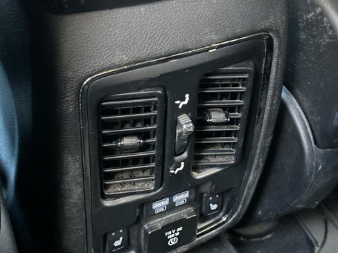 Used 2019 Dodge Durango GT AWD/4WD image 41