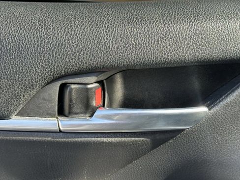 Used 2021 Toyota Camry LE FWD image 20