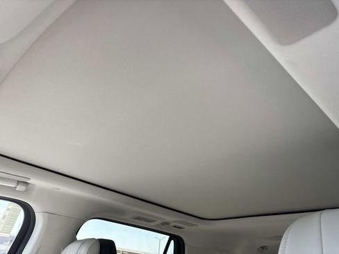 New 2026 Lincoln Navigator Reserve w/ Jet Appearance Package AWD/4WD image 23