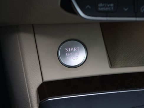 Used 2018 Audi Q5 2.0T Premium Plus w/ Premium Plus Package image 26