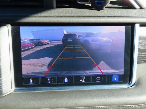 Used 2021 GMC Yukon XL Denali image 29