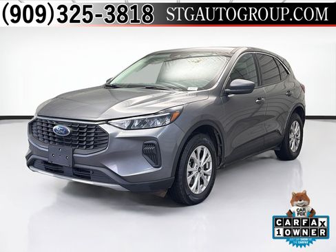 Used 2023 Ford Escape Active image 1