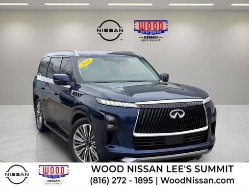 Used 2025 INFINITI QX80 Sensory image 1