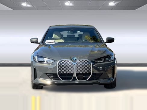 Used 2025 BMW i4 eDrive40 w/ Premium Package RWD image 5