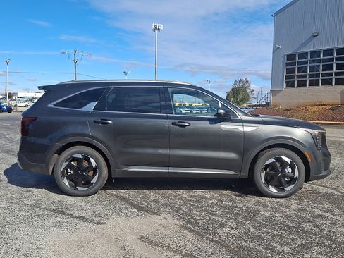 New 2025 Kia Sorento SX Prestige image 9
